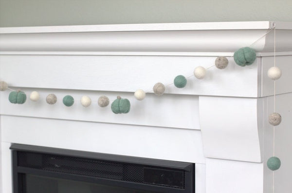 Felt Pumpkin Garland- Teal & Gray