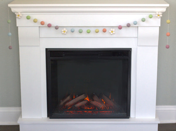 Felt Daisy Flower Garland- Pastel