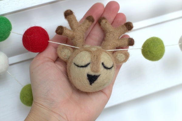 Reindeer Felt Christmas Garland- Red & Green