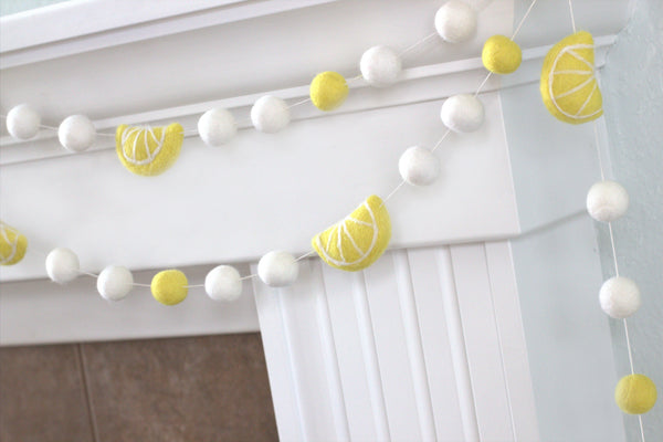 Lemonade Stand Felt Ball Garland- Yellow & White
