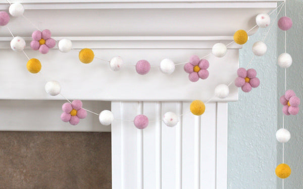 Felt Daisy Garland- Pink & Golden