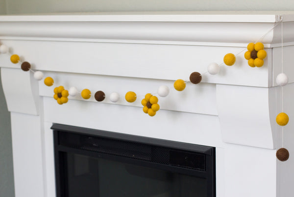 Felt Sunflower Garland - Yellow/Brown