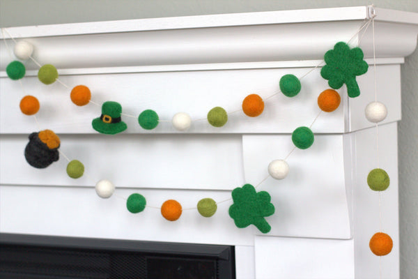 St. Patrick's Day Garland- Shamrock, Pot of Gold & Leprechaun Hat- Orange & Shades of Green