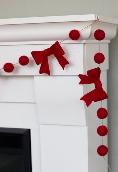 Red Felt Bow Garland