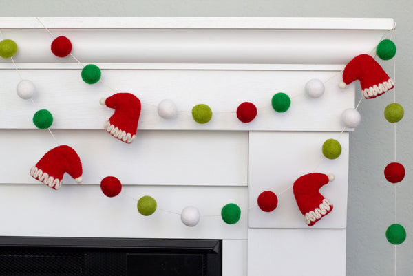 Santa Claus Hats Christmas Garland- Red Green White