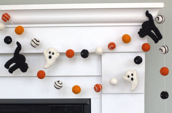 Black Cat & Ghost Halloween Garland- Orange Black & White, Swirls & Dots