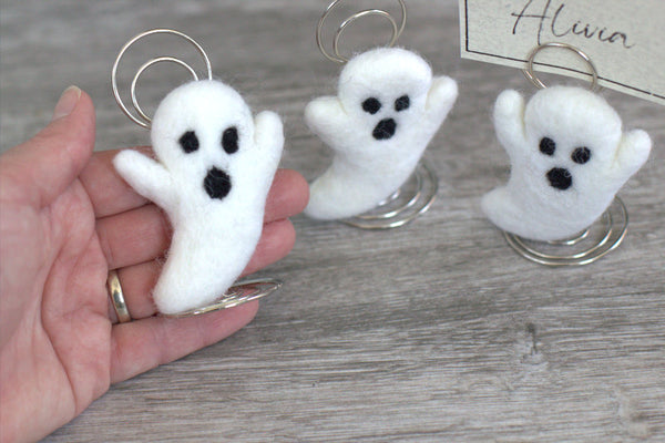 Halloween Ghost Place Card Holders- Name Tag Table Setting Decor- Autumn Party Seating- Photo Display