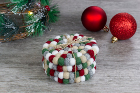 files/ChristmasCoasterSet-VintageColorsFeltBalls_4.jpg