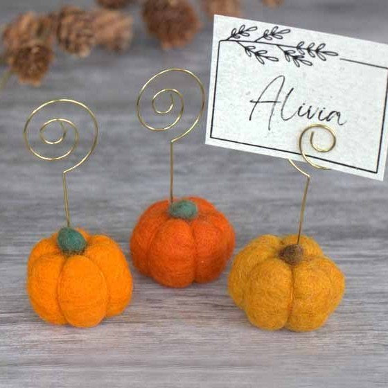Thanksgiving Place Card Holders- Pumpkin Fall- PICK YOUR COLORS- Name Tag Table Setting Decor- Halloween Autumn Party Seating