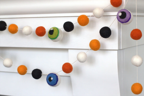 Eyeball Halloween Garland- Orange & Black